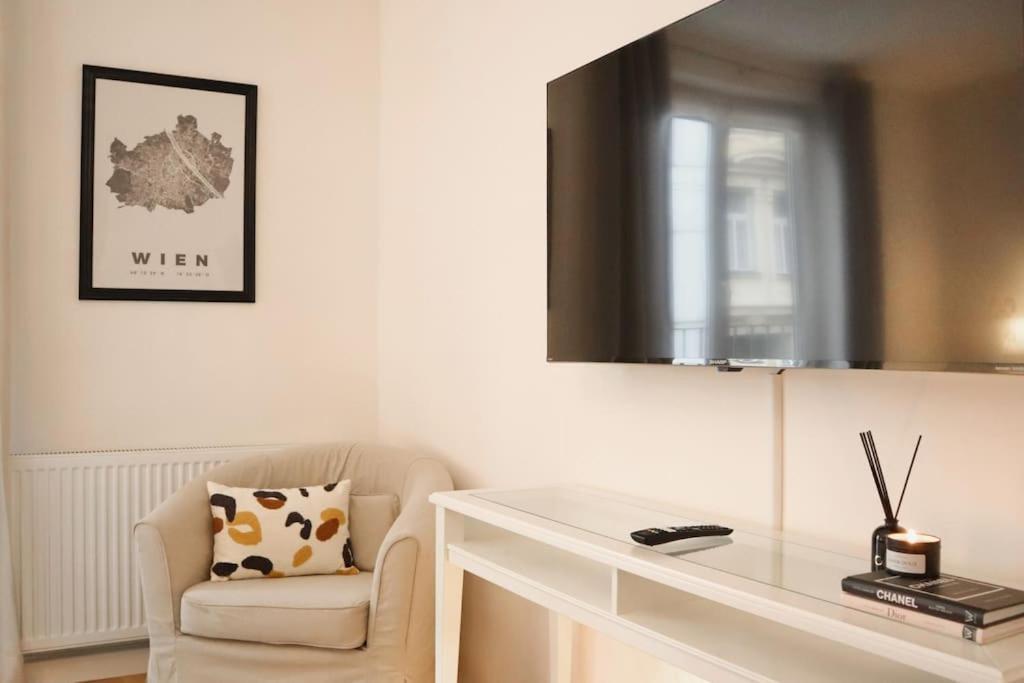 Charming, Modern & Spacious Apartment Bécs Kültér fotó